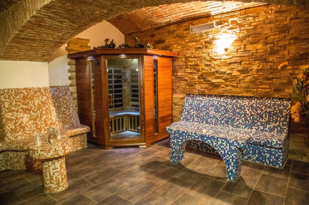 Hotel Amálka u Řípu Straškov Exterior foto