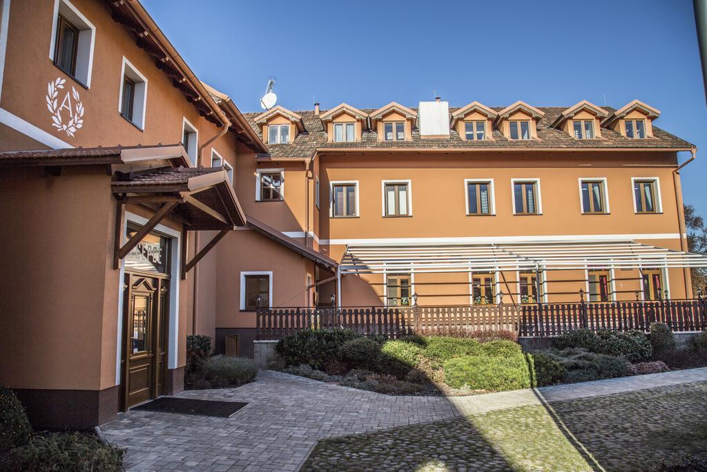 Hotel Amálka u Řípu Straškov Exterior foto